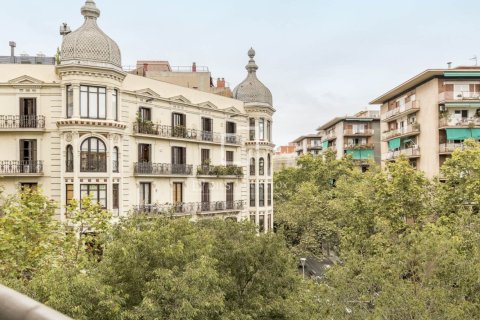 2 bedrooms apartment for sale in Barcelona, Catalonia, Spain № 9117 - photo 4