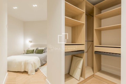 2 bedrooms apartment for sale in Barcelona, Catalonia, Spain № 9117 - photo 14