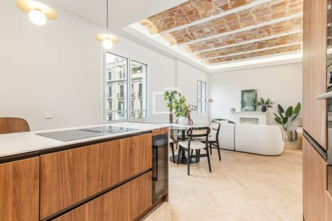 2 bedrooms apartment for sale in Barcelona, Catalonia, Spain № 9117
