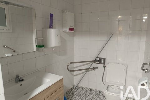 2 bedrooms commercial property for rent in Olesa de Montserrat, Barcelona, Catalonia, Spain № 8412 - photo 12