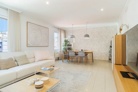 3 bedrooms apartment for sale in Barcelona, Catalonia, Spain № 8698