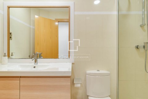 3 bedrooms apartment for sale in Barcelona, Catalonia, Spain № 8698 - photo 12