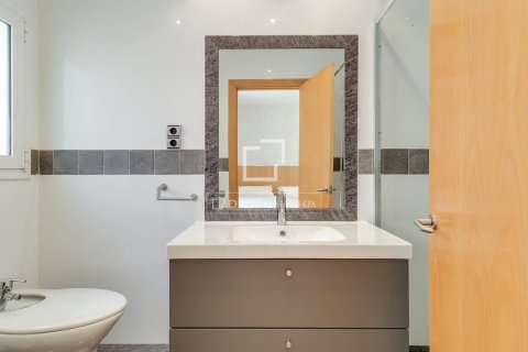 3 bedrooms apartment for sale in Barcelona, Catalonia, Spain № 8698 - photo 26