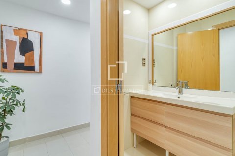 3 bedrooms apartment for sale in Barcelona, Catalonia, Spain № 8698 - photo 14