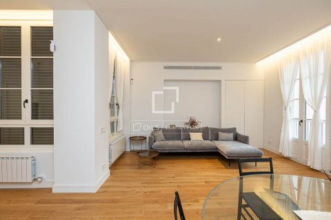 2 bedrooms apartment for rent in Barcelona, Catalonia, Spain № 8702 - photo 2