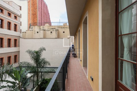 2 bedrooms apartment for rent in Barcelona, Catalonia, Spain № 8702 - photo 3