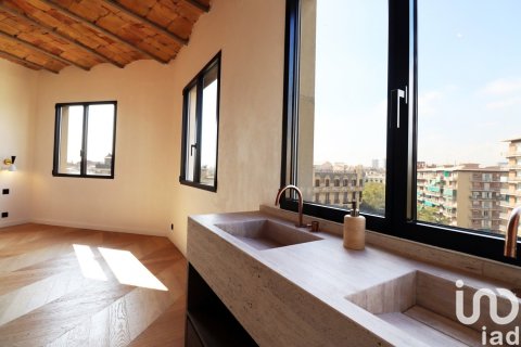 4 bedrooms penthouse for sale in Barcelona, Catalonia, Spain № 5021 - photo 13
