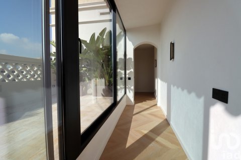 4 bedrooms penthouse for sale in Barcelona, Catalonia, Spain № 5021 - photo 9