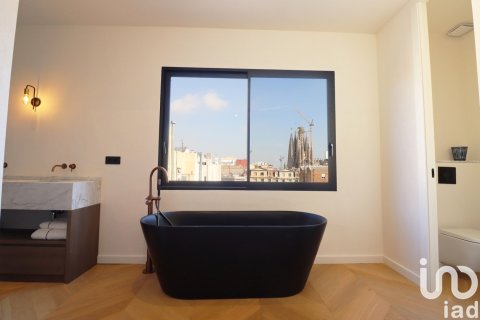 4 bedrooms penthouse for sale in Barcelona, Catalonia, Spain № 5021 - photo 18