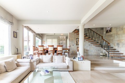 4 bedrooms house for rent in Barcelona, Catalonia, Spain № 1561 - photo 3