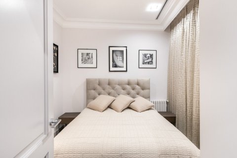 4 bedrooms apartment for rent in Barcelona, Catalonia, Spain № 1558 - photo 9