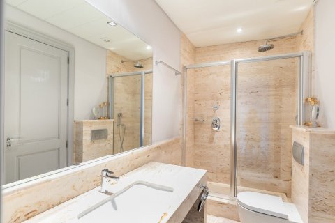 4 bedrooms apartment for rent in Barcelona, Catalonia, Spain № 1558 - photo 11
