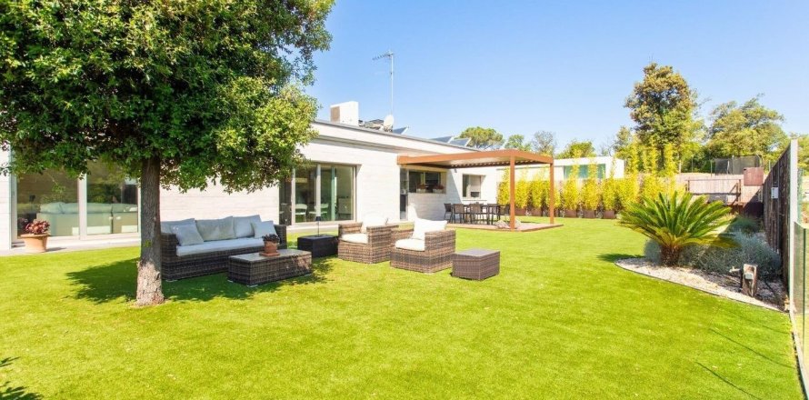 4 bedrooms house for sale in Vallromanes, Barcelona, Catalonia, Spain № 1419