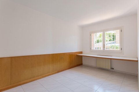 5 bedrooms house for sale in Sant Andreu de Llavaneres, Barcelona, Catalonia, Spain № 1421 - photo 10