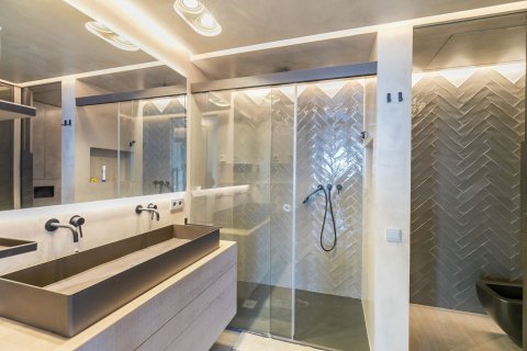 3 bedrooms apartment for sale in Barcelona, Catalonia, Spain № 1543 - photo 20
