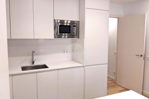 2 bedrooms apartment for sale in Ciutat Vella, Barcelona, Catalonia, Spain № 2793 - photo 12