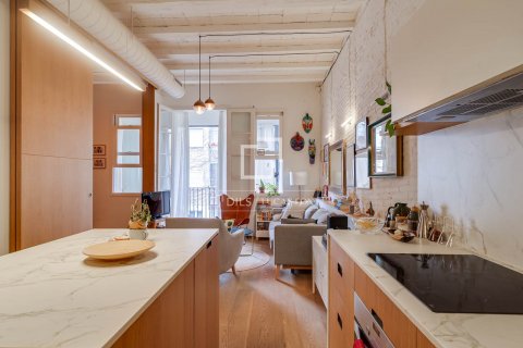 2 bedrooms apartment for sale in Barcelona, Catalonia, Spain № 8782 - photo 12