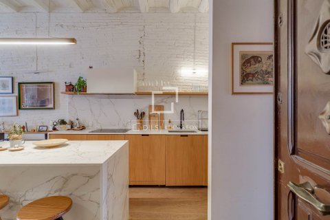 2 bedrooms apartment for sale in Barcelona, Catalonia, Spain № 8782 - photo 10
