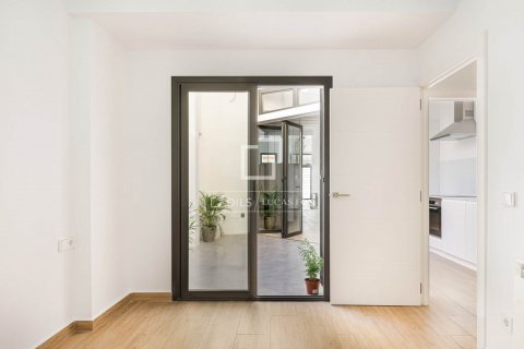 2 chambres apartment à vendre à Barcelona, Catalonia, Spain № 8783 - photo 7