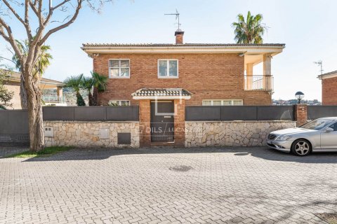 6 bedrooms villa for sale in Sant Just Desvern, Barcelona, Catalonia, Spain № 8573