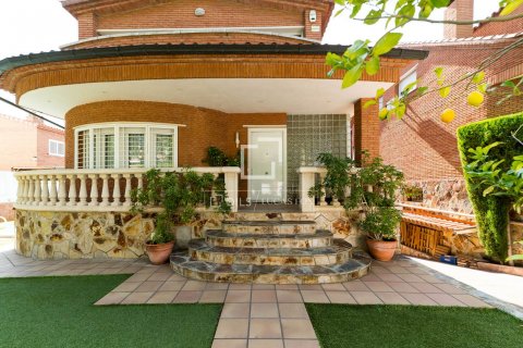 4 bedrooms villa for sale in Viladecans, Barcelona, Catalonia, Spain № 8576 - photo 2