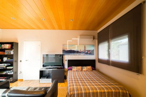 4 bedrooms villa for sale in Viladecans, Barcelona, Catalonia, Spain № 8576 - photo 24