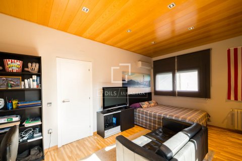 4 bedrooms villa for sale in Viladecans, Barcelona, Catalonia, Spain № 8576 - photo 23