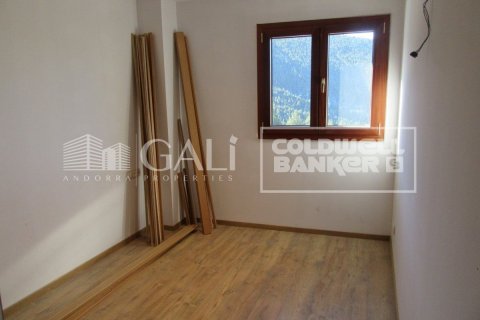 4 bedrooms villa for sale in Principado De Andorra (Ninguna Poblacion Tiene C.P.), Lleida, Catalonia, Spain № 6019 - photo 13