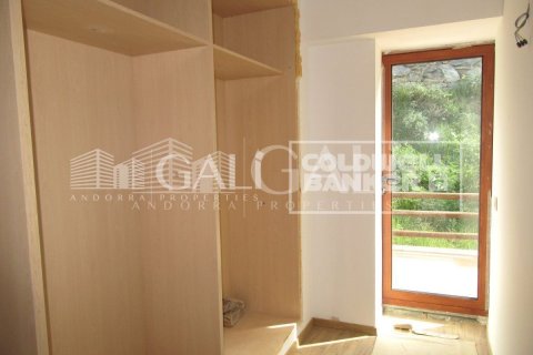 4 bedrooms villa for sale in Principado De Andorra (Ninguna Poblacion Tiene C.P.), Lleida, Catalonia, Spain № 6019 - photo 29