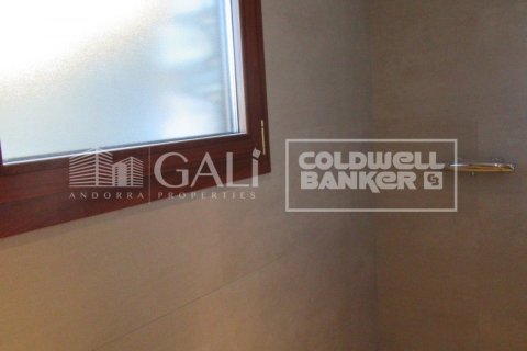 4 bedrooms villa for sale in Principado De Andorra (Ninguna Poblacion Tiene C.P.), Lleida, Catalonia, Spain № 6019 - photo 20