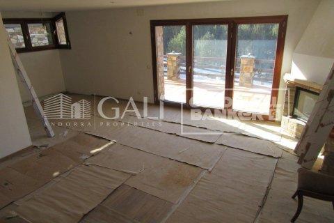 Сasa de 4 dormitorios en venta en Principado De Andorra (Ninguna Poblacion Tiene C.P.), Lérida, Cataluña, Spain № 6020 - foto 15