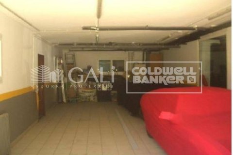 4 bedrooms villa for sale in Principado De Andorra (Ninguna Poblacion Tiene C.P.), Lleida, Catalonia, Spain № 6021 - photo 19