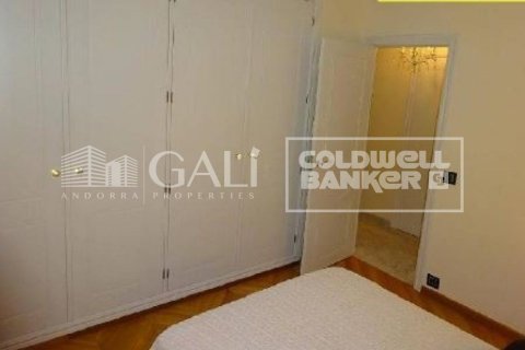 4 bedrooms villa for sale in Principado De Andorra (Ninguna Poblacion Tiene C.P.), Lleida, Catalonia, Spain № 6021 - photo 7
