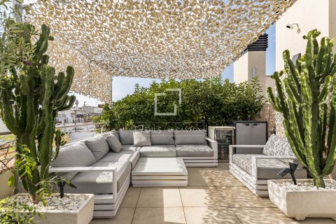 2 bedrooms penthouse for sale in Barcelona, Catalonia, Spain № 3969