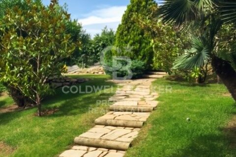 6 bedrooms villa for sale in Castelldefels, Barcelona, Catalonia, Spain № 5317 - photo 16