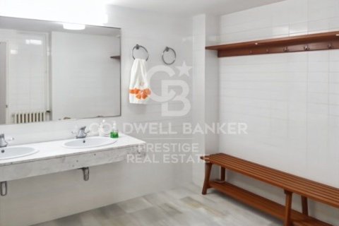 6 bedrooms villa for sale in Castelldefels, Barcelona, Catalonia, Spain № 5317 - photo 23