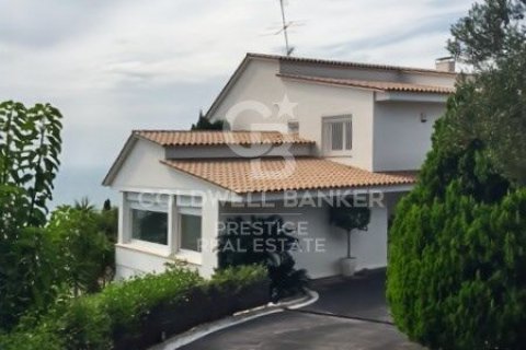 6 bedrooms villa for sale in Castelldefels, Barcelona, Catalonia, Spain № 5317 - photo 15