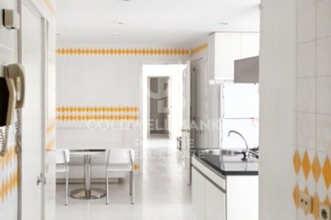 6 bedrooms villa for sale in Castelldefels, Barcelona, Catalonia, Spain № 5317 - photo 20