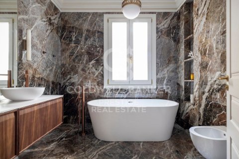 3 bedrooms penthouse for sale in Barcelona, Catalonia, Spain № 5318 - photo 12