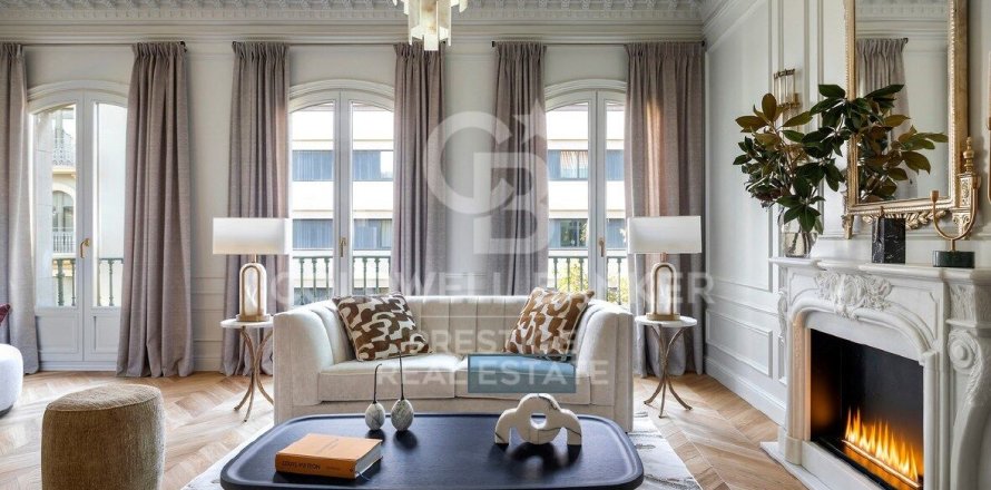3 bedrooms penthouse for sale in Barcelona, Catalonia, Spain № 5318