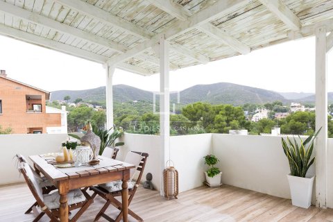 Купить виллу в Кастельдефельс, Испания с 4 спальни, 245м², № 4326 - фото 6