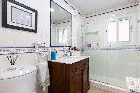Купить виллу в Кастельдефельс, Испания с 4 спальни, 245м², № 4326 - фото 16