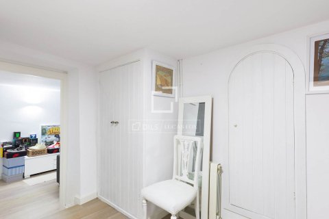 Купить виллу в Кастельдефельс, Испания с 4 спальни, 245м², № 4326 - фото 29