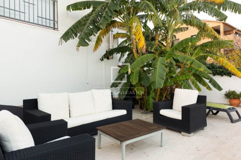 Купить виллу в Кастельдефельс, Испания с 4 спальни, 245м², № 4326 - фото 9