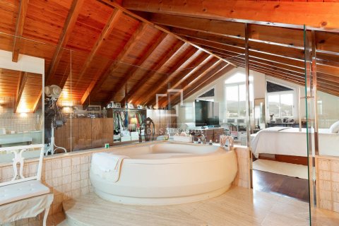 Купить виллу в Кастельдефельс, Испания с 4 спальни, 245м², № 4326 - фото 23