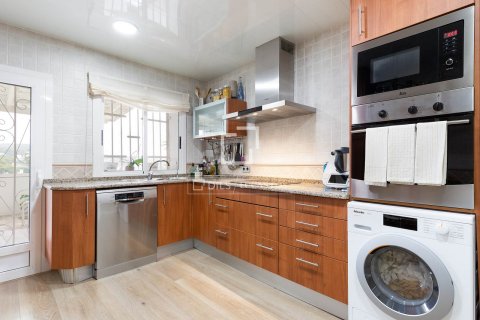 Купить виллу в Кастельдефельс, Испания с 4 спальни, 245м², № 4326 - фото 25