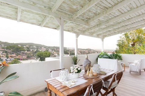 Купить виллу в Кастельдефельс, Испания с 4 спальни, 245м², № 4326 - фото 5
