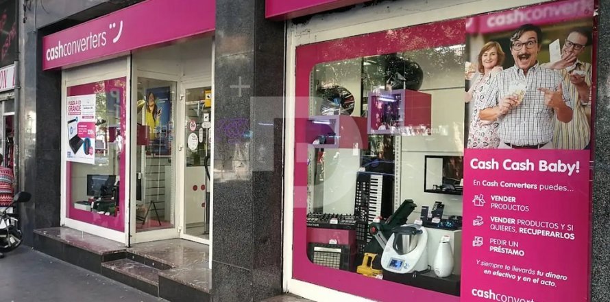 382 sq.m. commercial property for sale in Sants-Montjuic, Barcelona, Catalonia, Spain № 4564