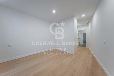 3 bedrooms apartment for sale in Barcelona, Catalonia, Spain № 7841 - photo 18