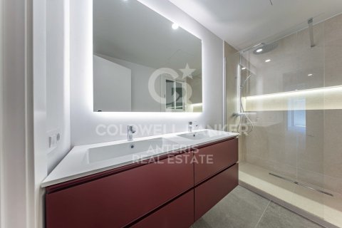 3 bedrooms apartment for sale in Barcelona, Catalonia, Spain № 7841 - photo 9
